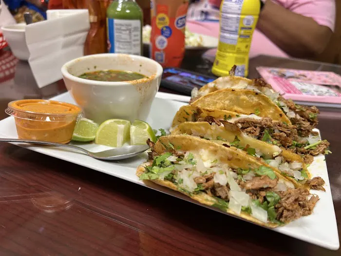 Las Pinatas Mexican Restaurant Picture 10