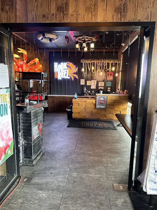 Hook & Reel Cajun Seafood & Bar Picture 7