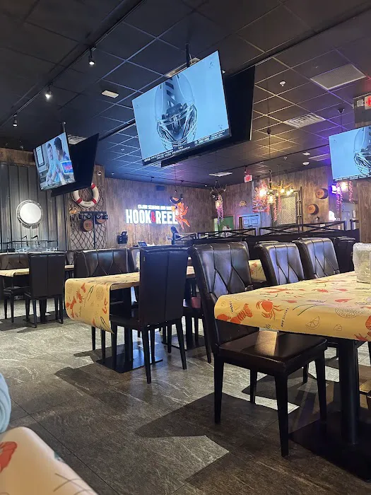 Hook & Reel Cajun Seafood & Bar Picture 9