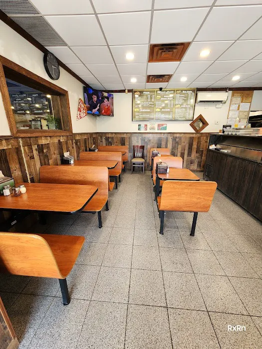 Mama Lena's Restaurant & Pizza Picture 2