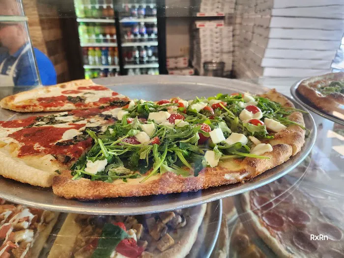 Mama Lena's Restaurant & Pizza Picture 1