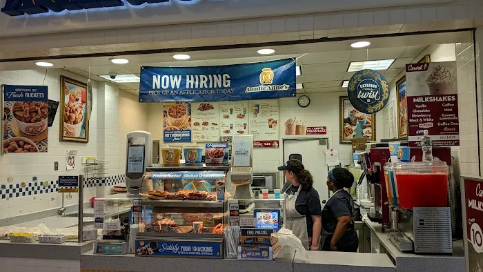 Wetzel's Pretzels Picture 2