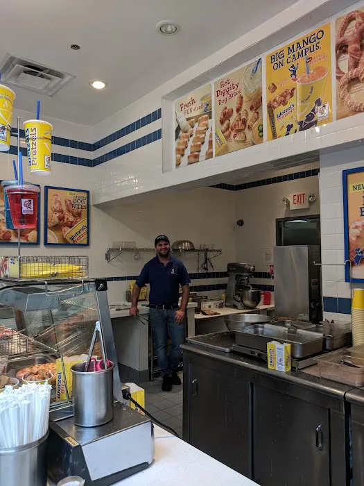 Wetzel's Pretzels Picture 3