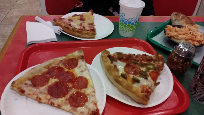 Roman Delight Pizza Picture 4