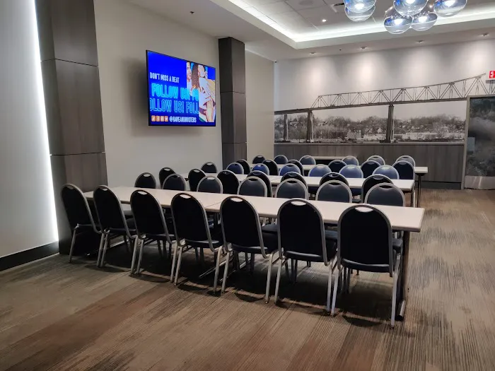 Dave & Buster's Woodbridge - Middlesex Picture 10