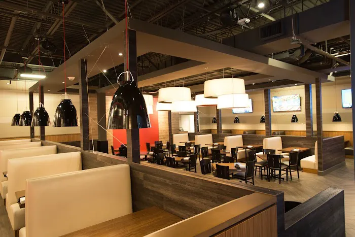 Dave & Buster's Woodbridge - Middlesex Picture 5