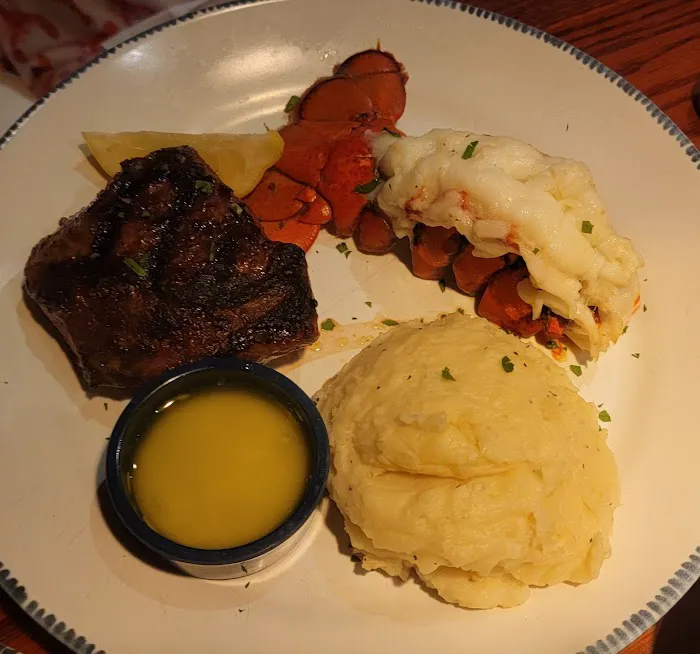 Red Lobster Picture 2