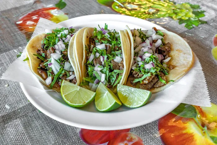 EL Castillo Mexican Restaurant and Pizzeria Picture 9