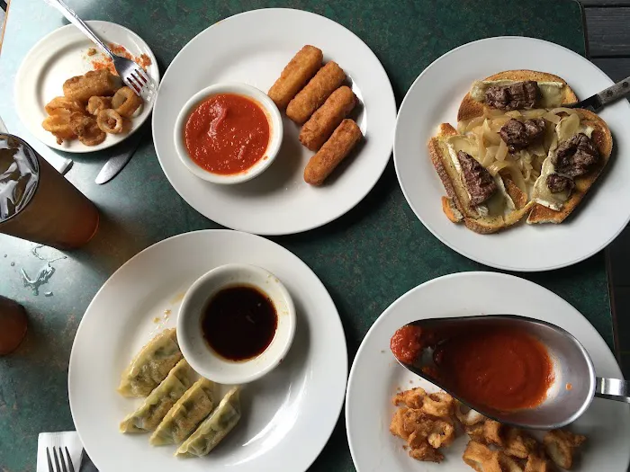 G's Warwick Diner Picture 1