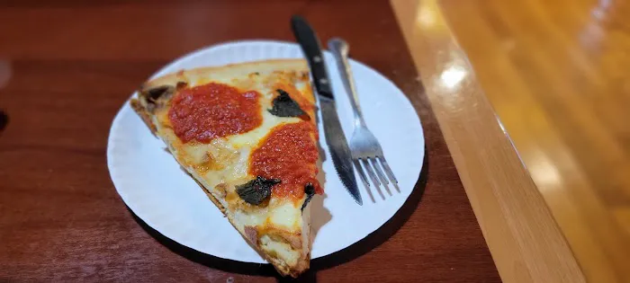 Franico's Pizzeria & Restaurant - Warwick NY Picture 4