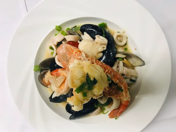 Ana Restaurant/Brick Oven Pizza Picture 8