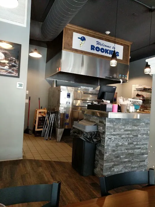 Rookie's Restaurant and Pizzeria Picture 3
