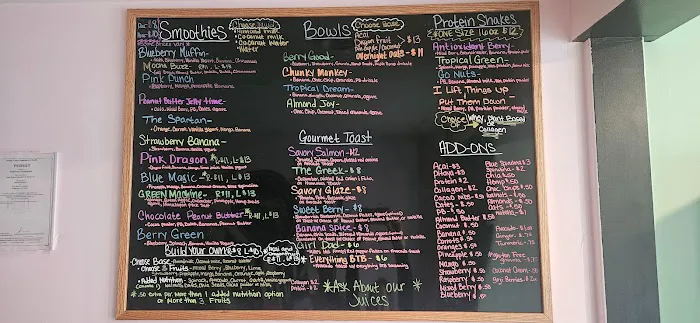 Fresh Fusion Smoothie & Juice Cafe Picture 7