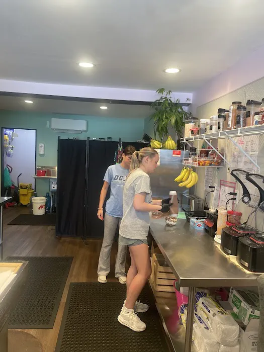 Fresh Fusion Smoothie & Juice Cafe Picture 5