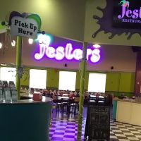 Jesters Restaurant & Pub ico
