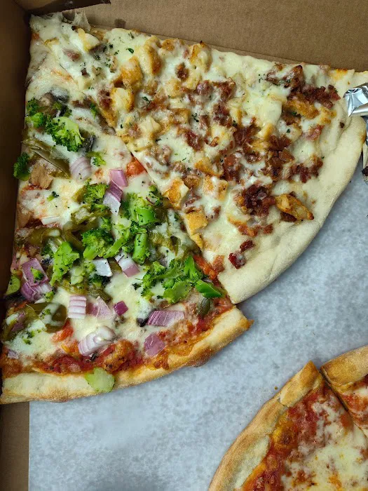 Luca Trattoria & Pizzeria Picture 2