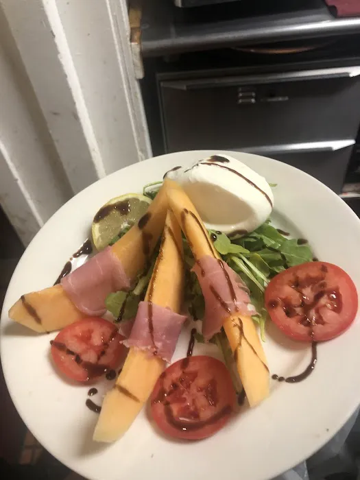 Amore Italian Pizza & Restaurant Picture 5