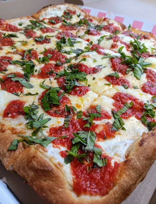 Milan Pizzeria Picture 8