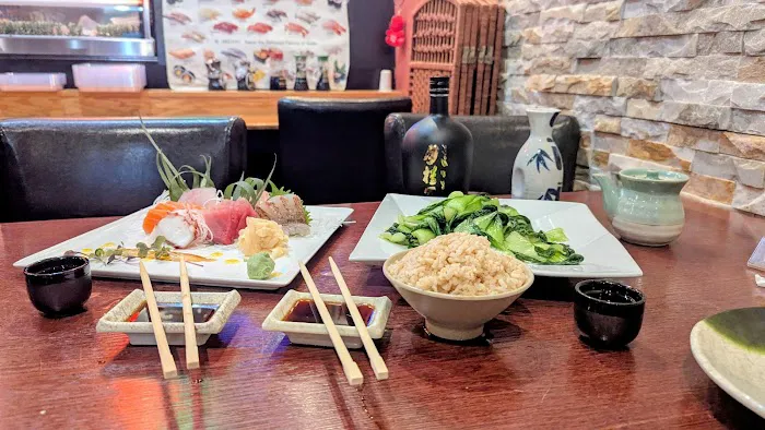 Mintea Sushi Asian Bistro Picture 1