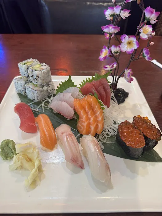 Mintea Sushi Asian Bistro Picture 8