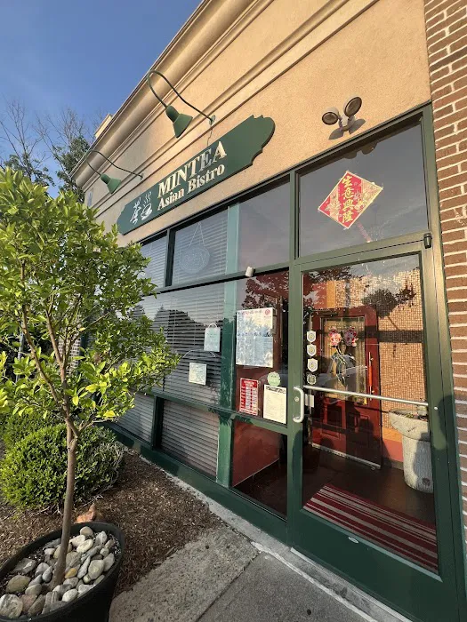 Mintea Sushi Asian Bistro Picture 5