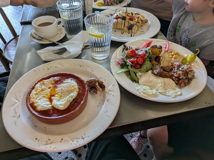 Uncle Momo Picture 8