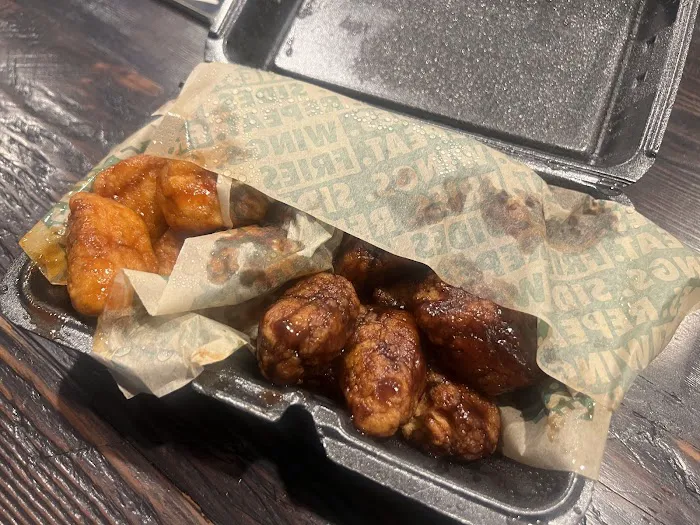 Wingstop Picture 3