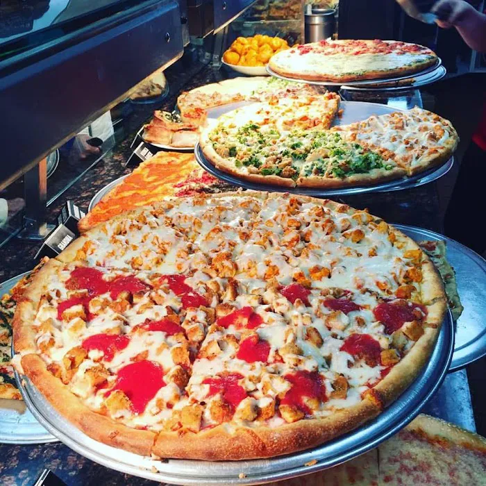 Henry's Pizza Picture 6