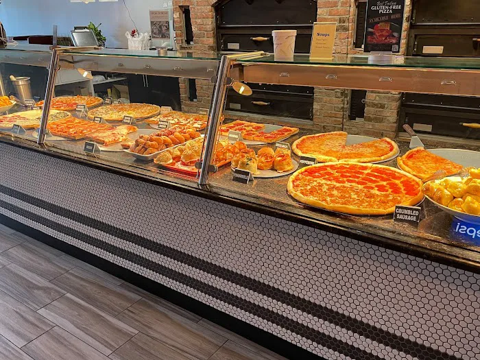 Henry's Pizza Picture 9