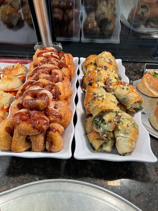 Henry's Pizza Picture 2