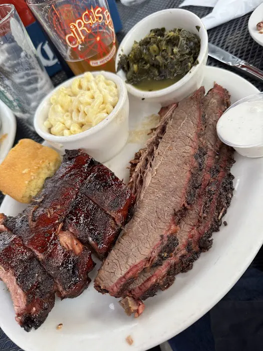 Wire Mill Saloon & Barbeque Picture 6