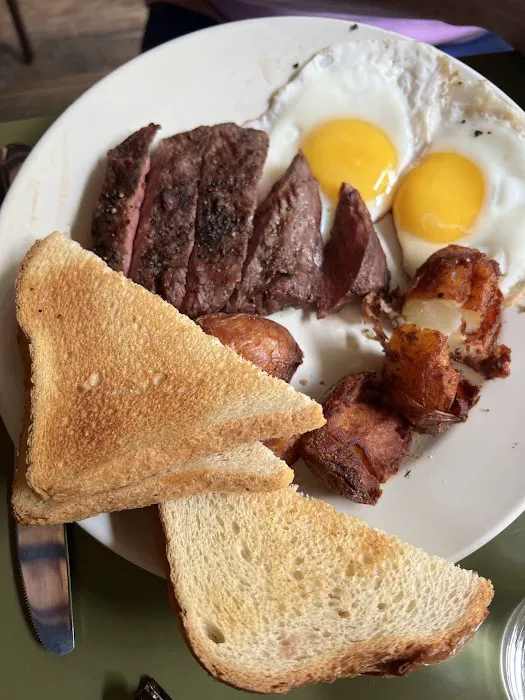 The Georgetown Owl Saloon & Restaurant Picture 3