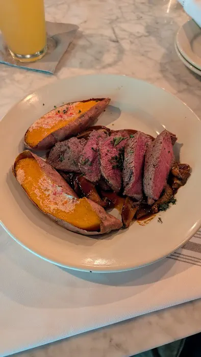 The Georgetown Owl Saloon & Restaurant Picture 6