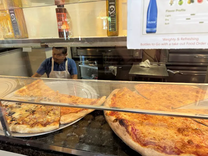 Toozy Patza Pizza Picture 2