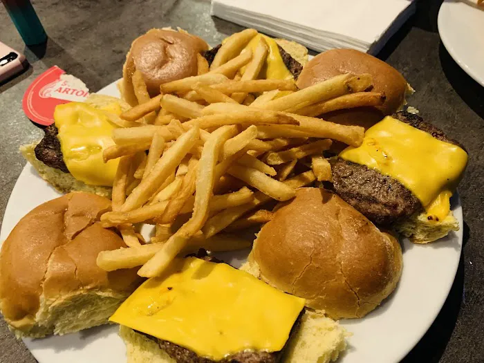 Players Club Restaurant and Sports Bar Picture 7