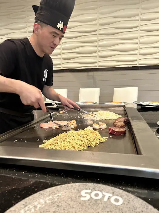 SOTO Sushi & Hibachi Lounge Picture 3