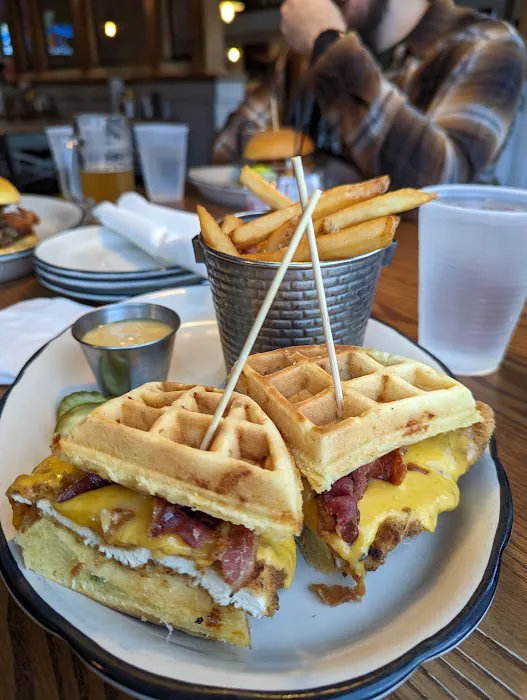 Dry Dock Bar & Grille Picture 10