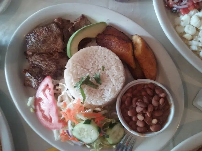 PF Latino Restaurant Picture 6