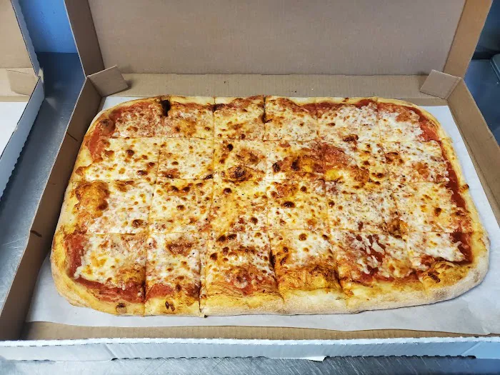 City Pizza & Grill Picture 2