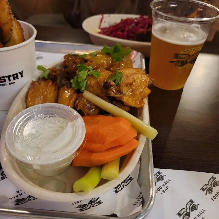 Two Roads Food Hall + Bar Picture 10