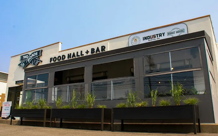 Two Roads Food Hall + Bar Picture 3