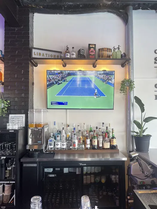 Two Roads Food Hall + Bar Picture 5