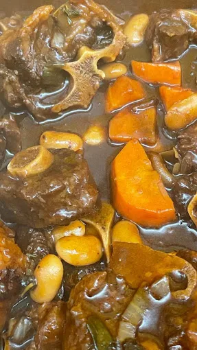 ZLicious Caribbean Kitchen Picture 1