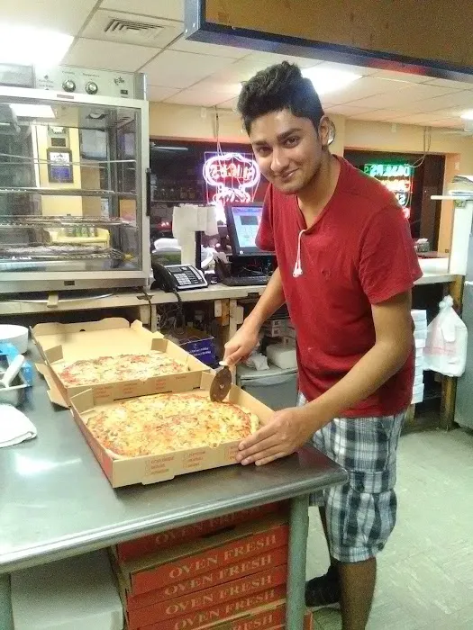 Honeyspot Pizza Picture 10