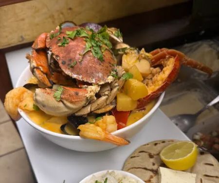 La Ceiba King kitchen