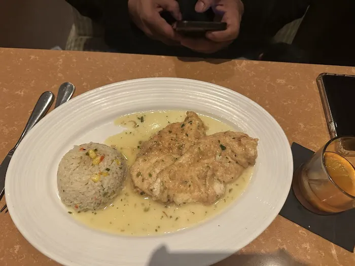 La Piazza Cucina Italiana & Wine Bar Picture 2