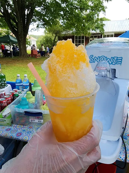 Snowie of Putnam Picture 8