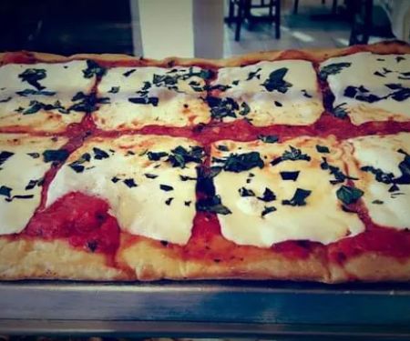 La Villetta Pizza & Pasta - Jefferson Valley