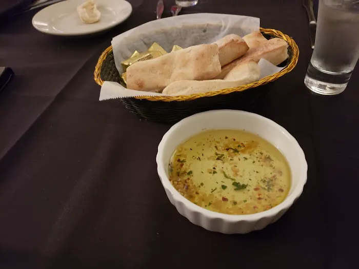 Frankie & Augie'Z Picture 9