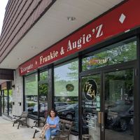 Frankie & Augie'Z ico